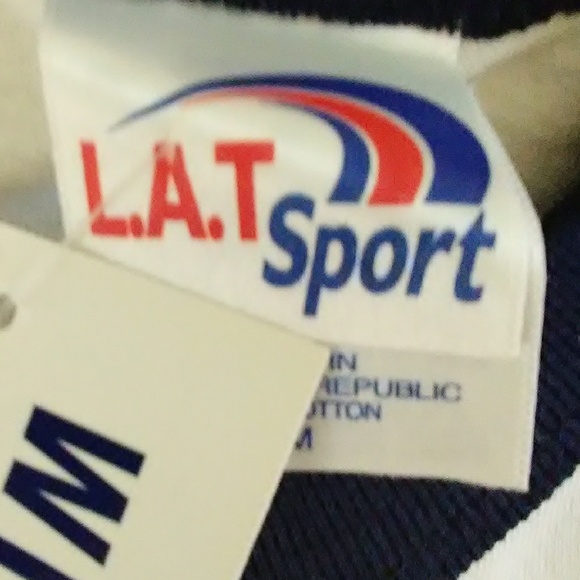 SALE L.A.T Sport 3/4 Sleeve Shirt. Size M - Picture 6 of 6